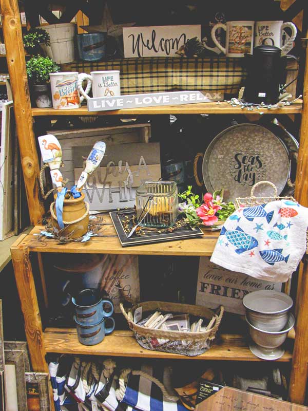 Random assortment of crafts and gifts slideshow